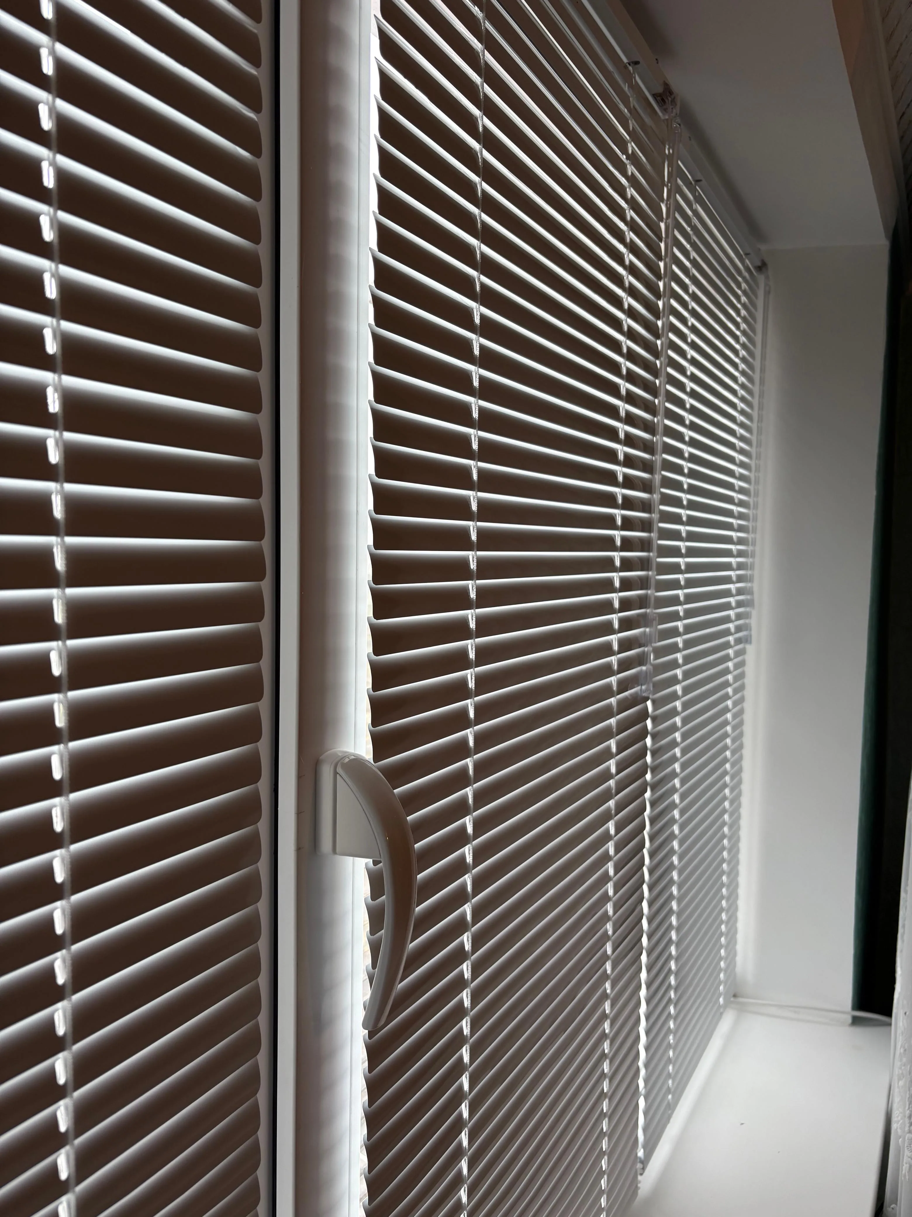 Горизонтальные жалюзи 5 в Нальчике и КБР на заказ