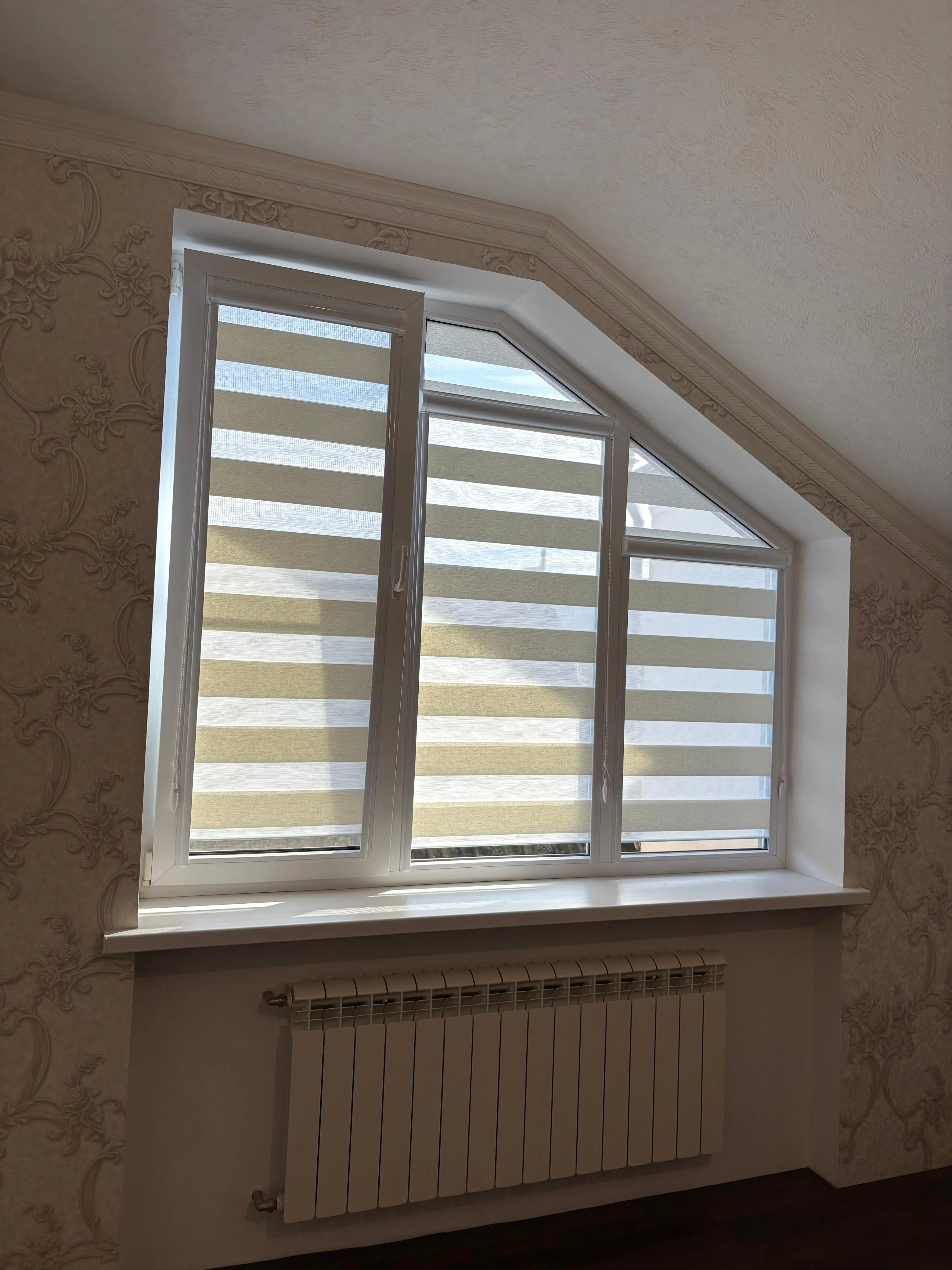 Рулонные шторы зебра день-ночь 61 в Нальчике и КБР на заказ