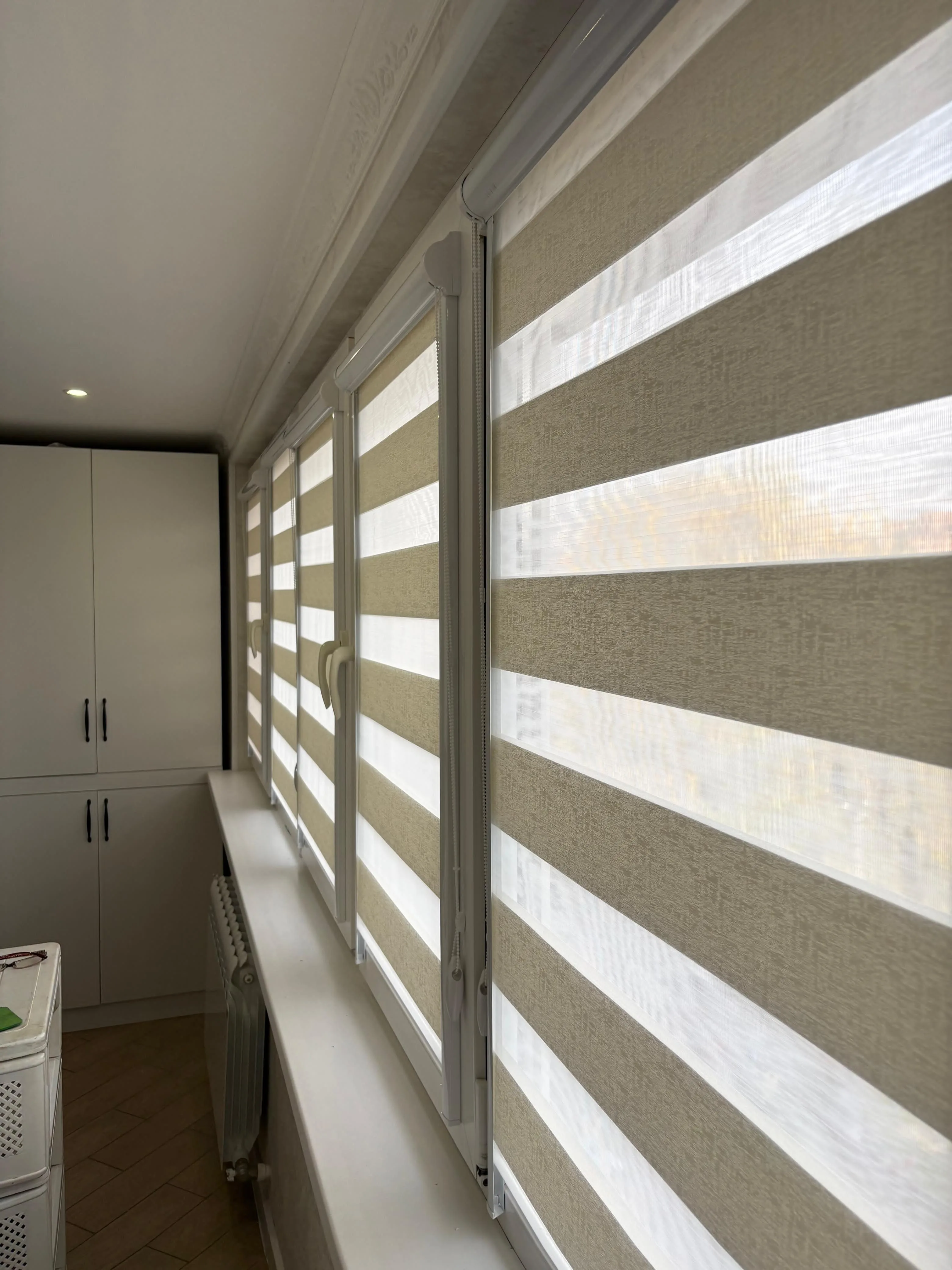 Рулонные шторы зебра день-ночь 82 в Нальчике и КБР на заказ