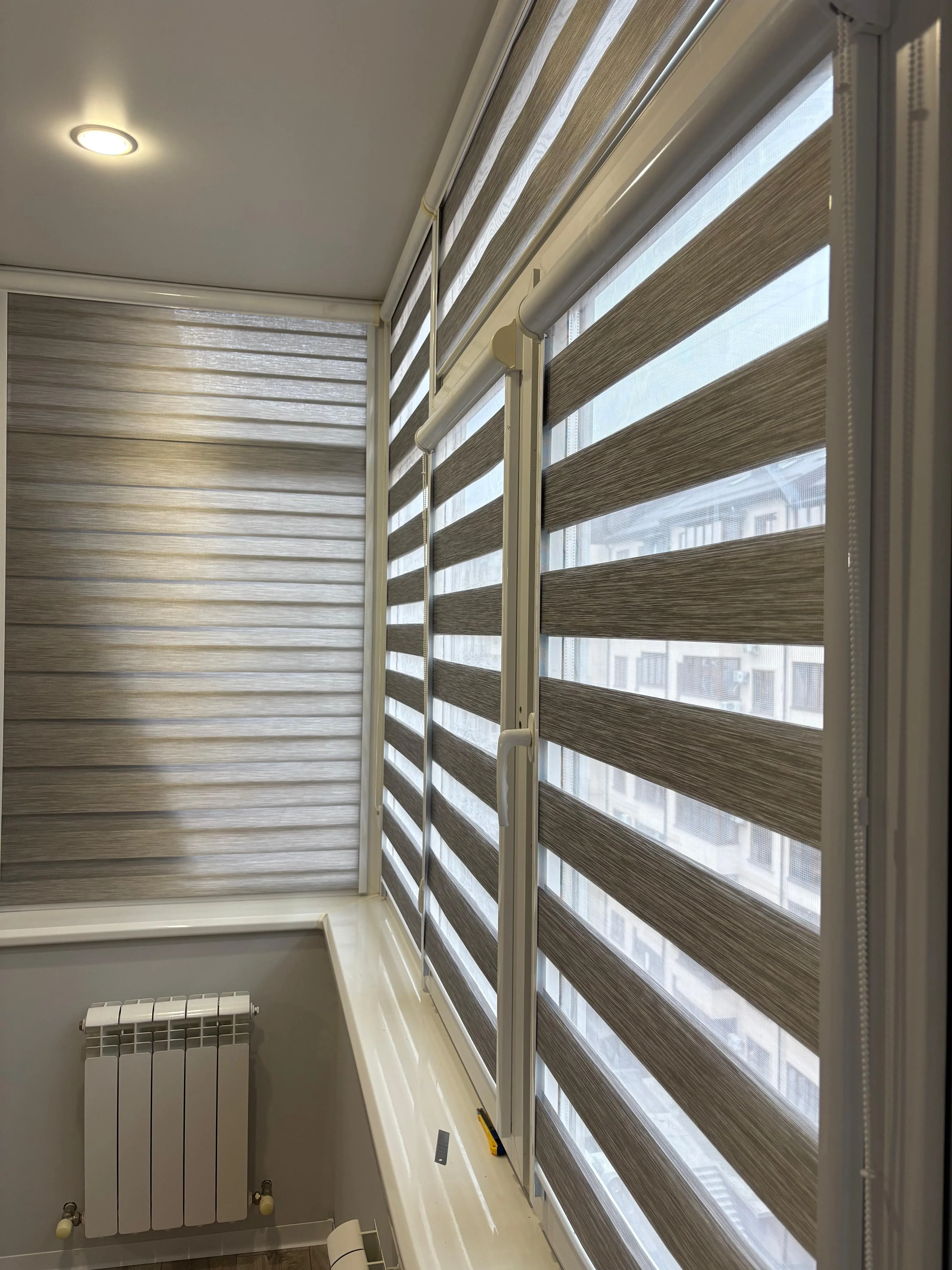 Рулонные шторы зебра день-ночь 137 в Нальчике и КБР на заказ