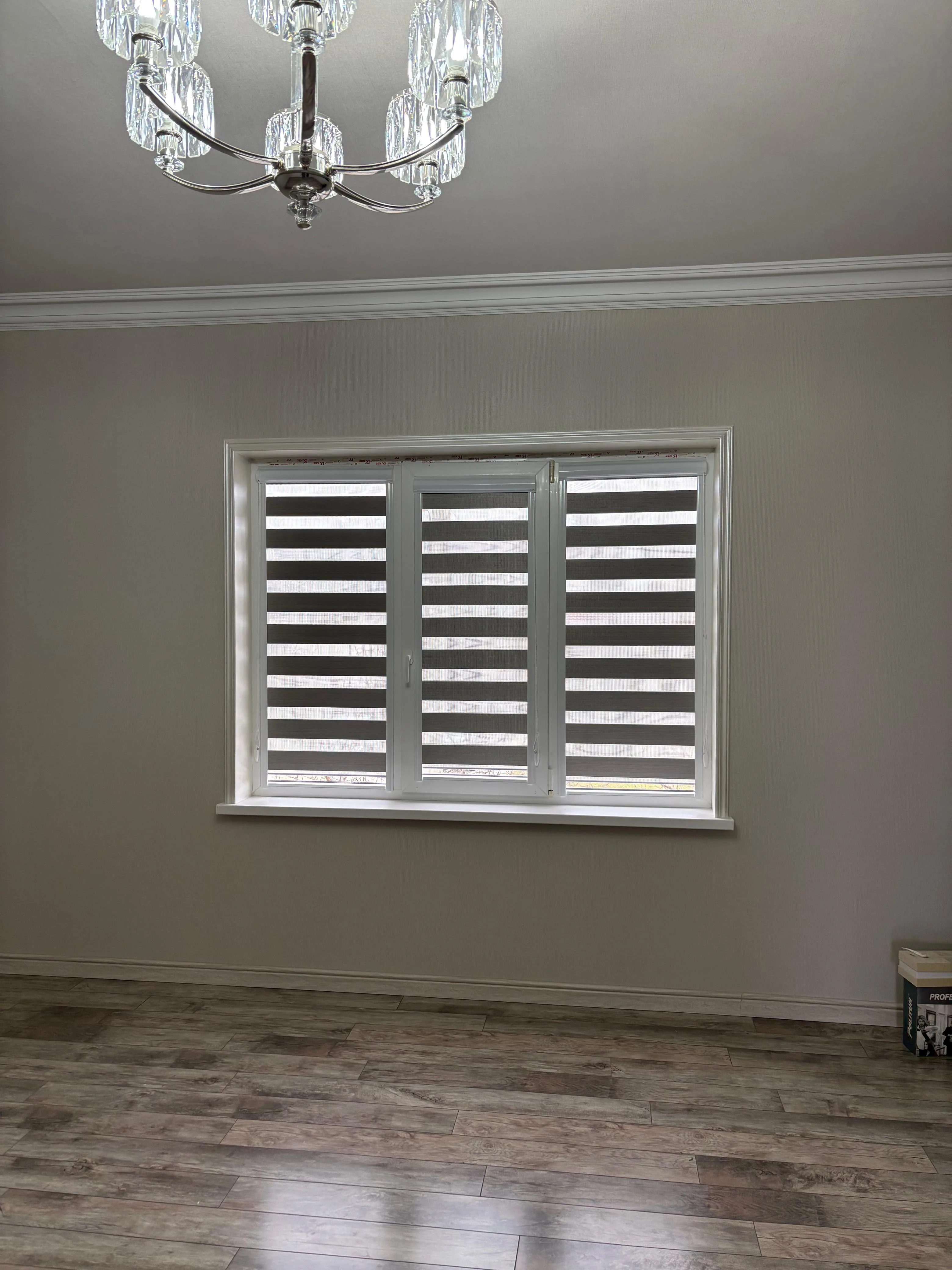 Рулонные шторы зебра день-ночь 148 в Нальчике и КБР на заказ