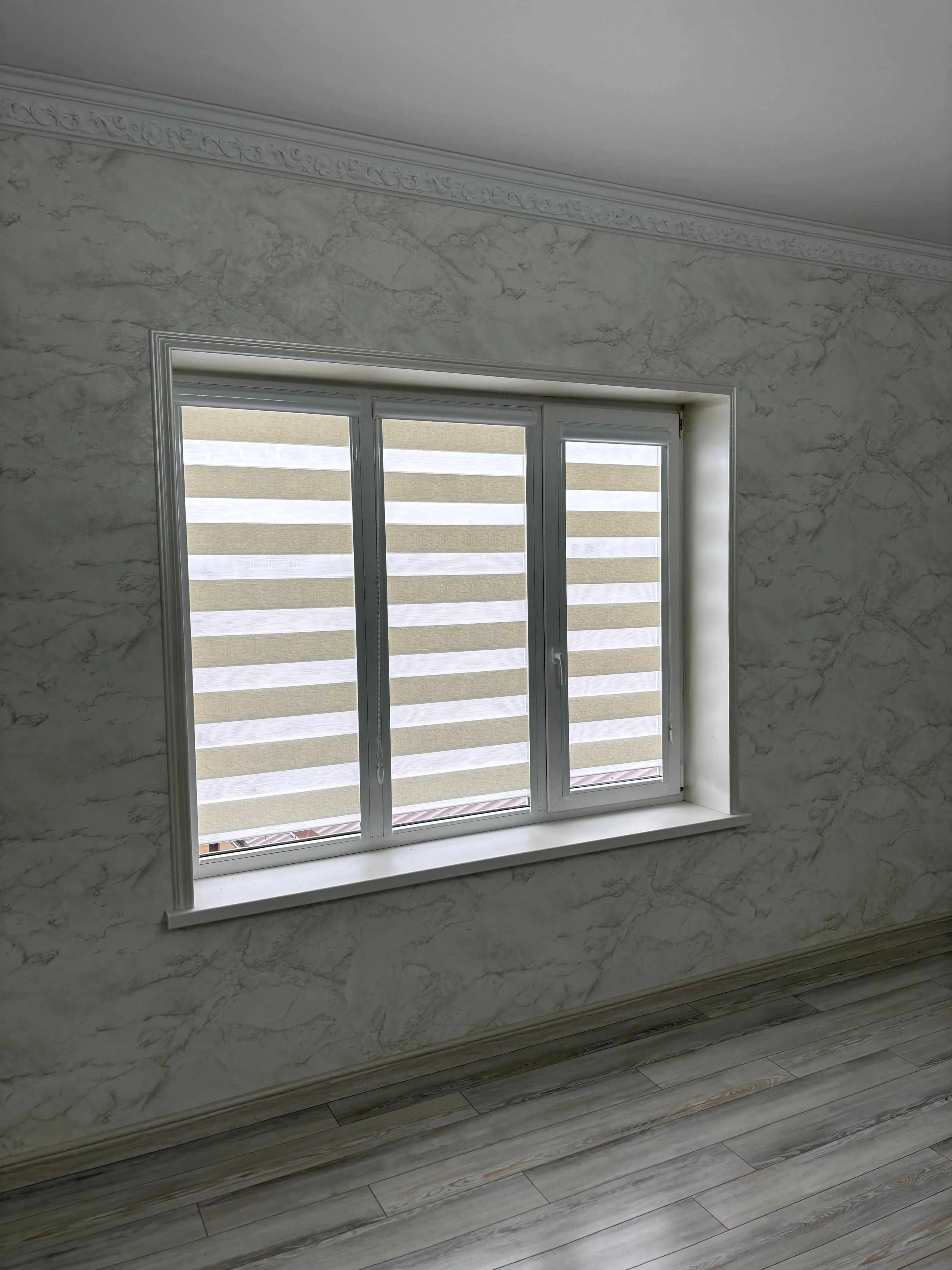 Рулонные шторы зебра день-ночь 149 в Нальчике и КБР на заказ