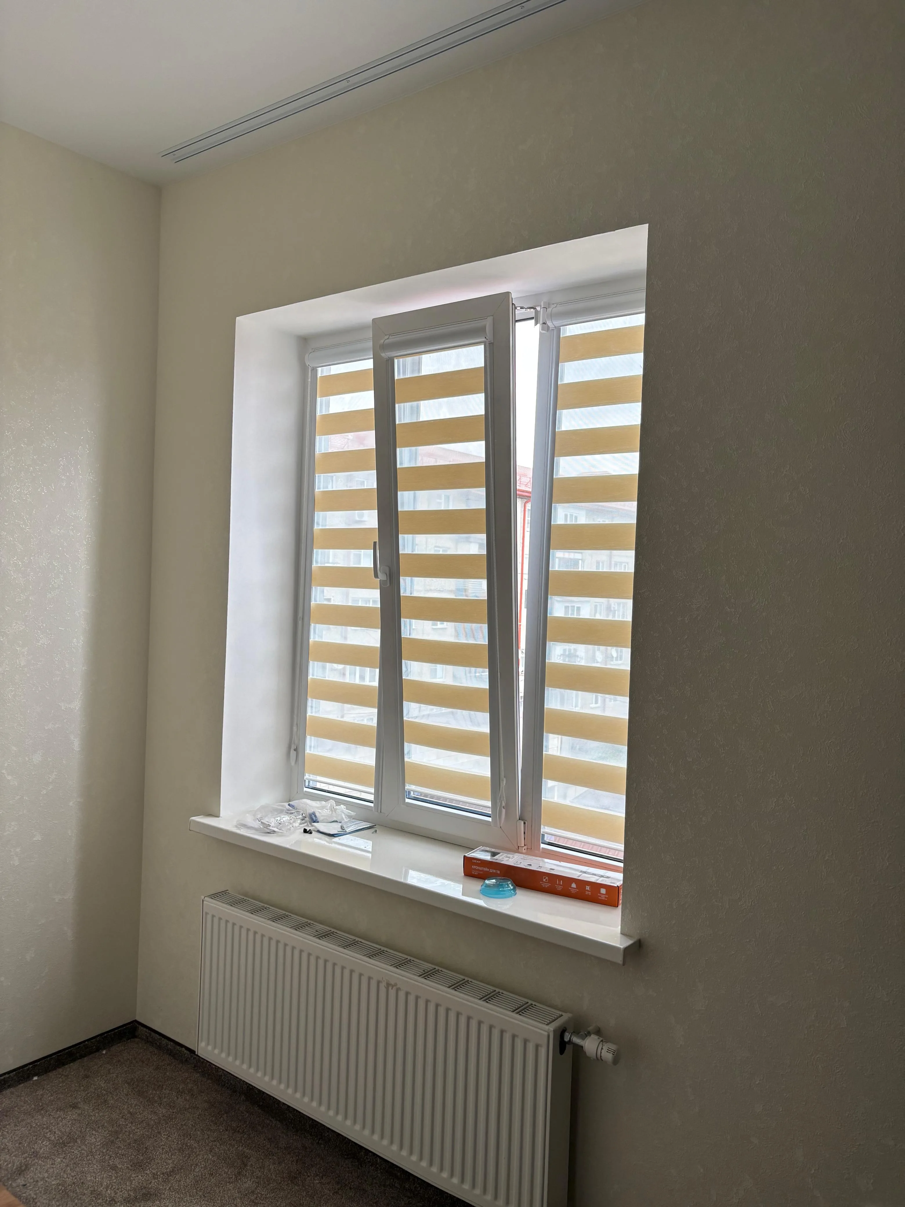 Рулонные шторы зебра день-ночь 150 в Нальчике и КБР на заказ