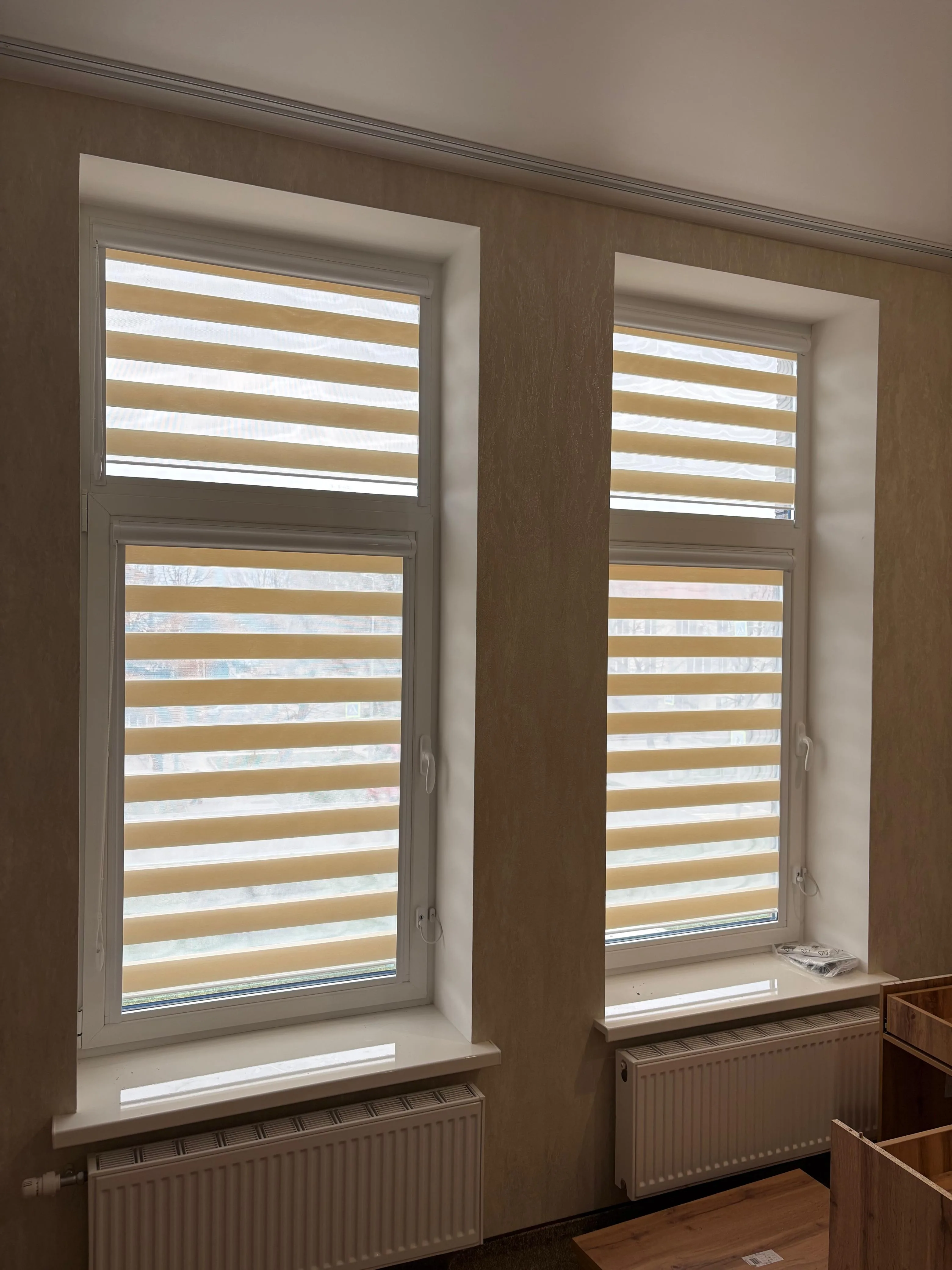 Рулонные шторы зебра день-ночь 155 в Нальчике и КБР на заказ